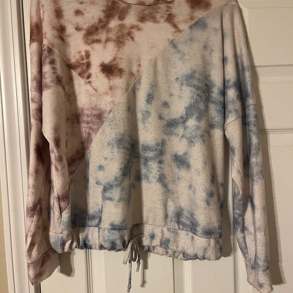 Vintage Havana Gray and Pink Tie Front Hoodie